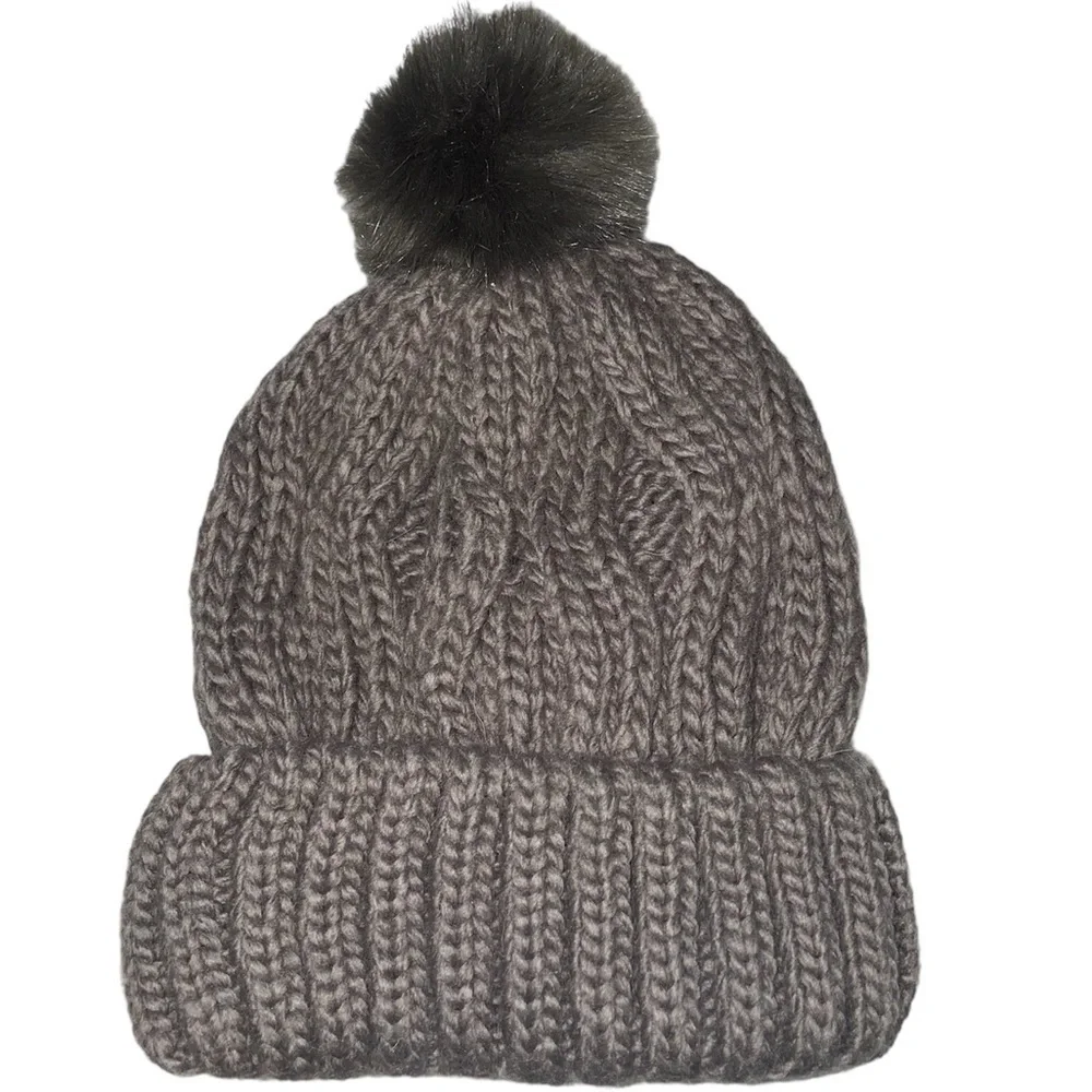 H&M women’s beanie one size